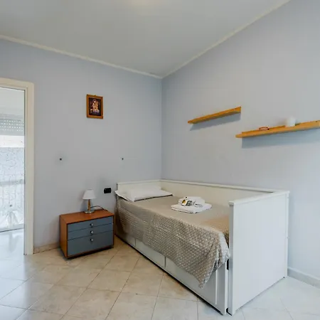 Guesthost - Proffiano District Roomy Flat