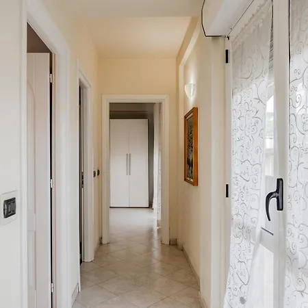 Apartamento Guesthost - Proffiano District Roomy Flat *