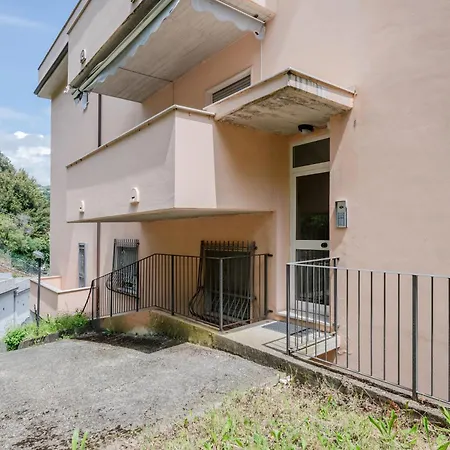 Proffiano District Roomy Flat * La Spezia