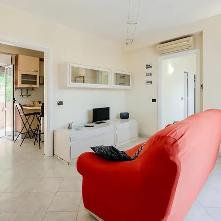 Guesthost - Proffiano District Roomy Flat * La Spezia