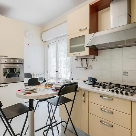 Apartament Guesthost - Proffiano District Roomy Flat *