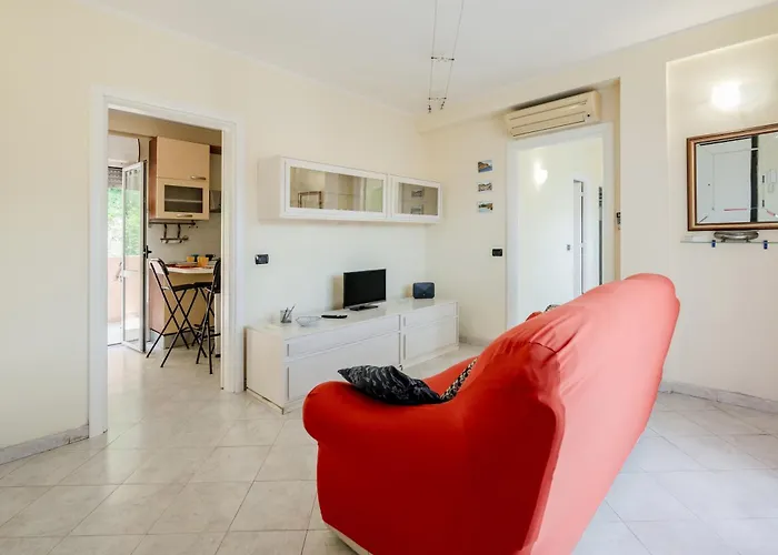 Guesthost - Proffiano District Roomy Flat * La Spezia