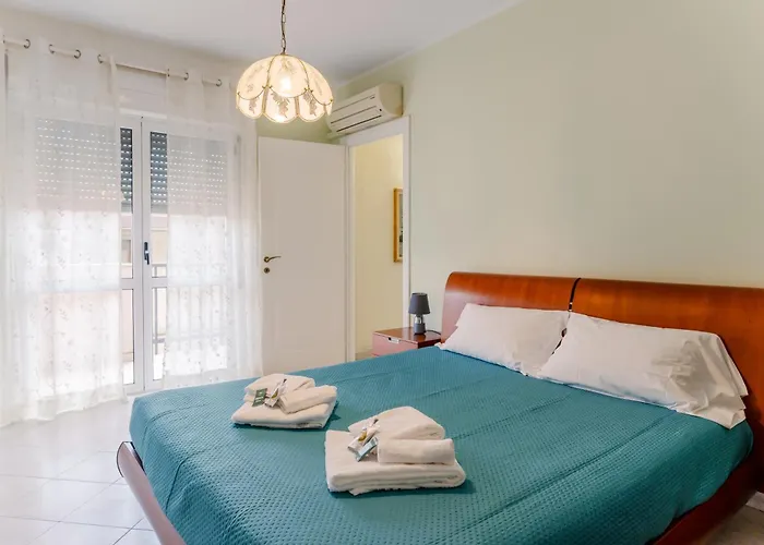 Lejlighed Guesthost - Proffiano District Roomy Flat *